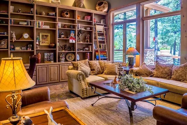 10 Essential Tips for Pet-Friendly Home Decor